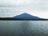 カババス湖上
