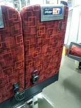 THライナー車内