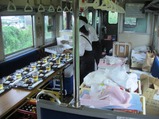いすみ鉄道観光急行キハレストラン号3写真配膳