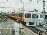 20241225レインボーカラー車両クリスマス仕様ヘッドマーク永福町