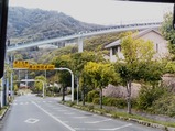 みどり坂タウンバスショージみどり坂店前付近