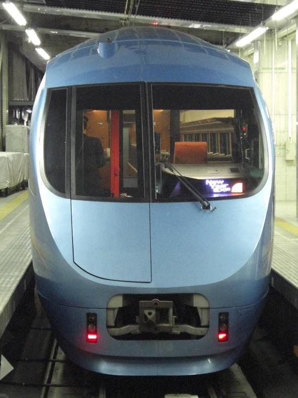 小田急電鉄 ニューイヤーエクスプレス号 : 13番まどぐち