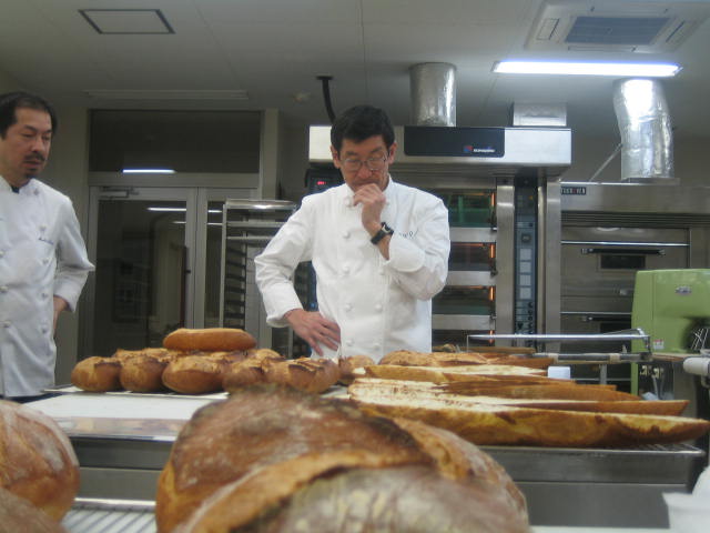 N43° 仁瓶利夫氏 特別講演会 : Bon Pain! N43° 仁瓶利夫氏 特別講演会 : Bon Pain!