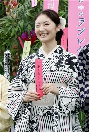 常盤貴子さん風 アイボリー総レース着物 浴衣としても 常盤貴子さんが 