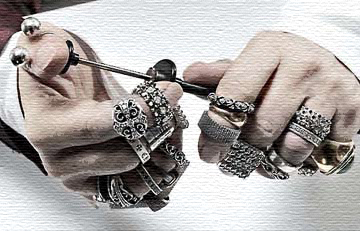 クロムハーツとカールラガーフェルド : MAD RISKY