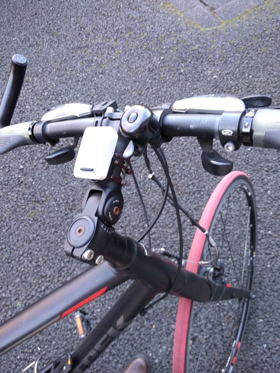 自転車 シートポスト 根本のボルトの錆び
