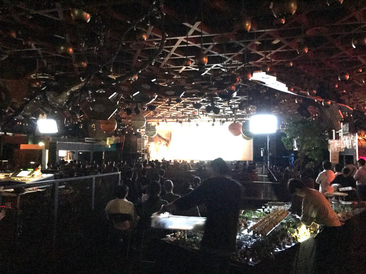 2017-11-14-11-48-29