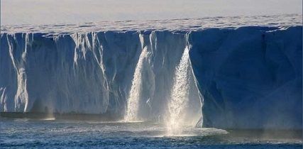 スヴァールバル諸島の観光 旅予約