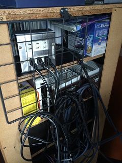 配線整理３ すきまをつくろう