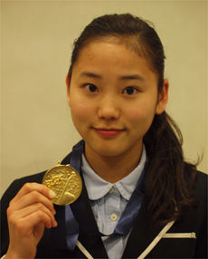 第13回泉の森ジュニアチェロコンクールの高校生以上の部は 香月 麗 桐朋女子高２年 が金賞を受賞してクラス優勝 文化的な日々