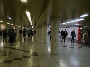 新宿地下街　西口