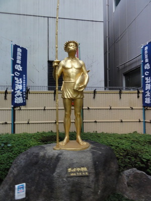 かっぱ橋道具街 金の河童