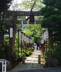 鳩森八幡神社