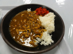 新宿区役所食堂　けやき　チキンカレー