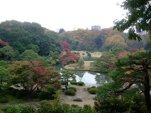 六義園 藤代峠
