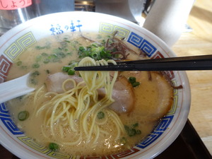 福の軒　ラーメン　380円