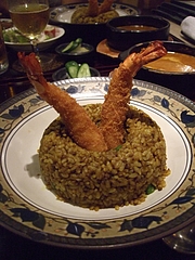 海老フライとドライピラフ、クリームカレー添え