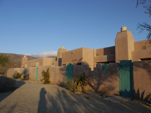 砂漠のアドビ建築風ホテル ボレゴ バレー インは動物のオアシスだった まぐやまのロサンゼルス生活日記