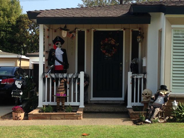 アメリカの住宅の庭 ハロウィン飾り写真色々集めました まぐやまのロサンゼルス生活日記