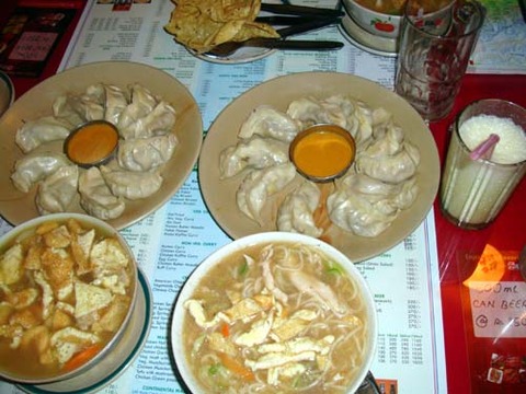 ネパールそばとモモ