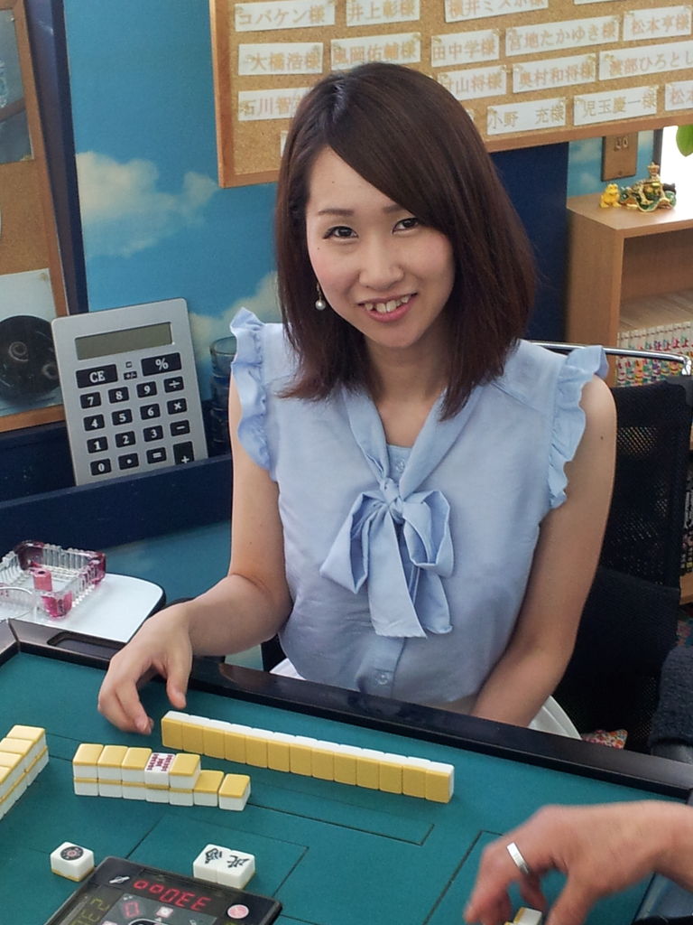池沢麻奈美 本日、池沢麻奈美プロ来店中！ : HAIHAI-BLOG
