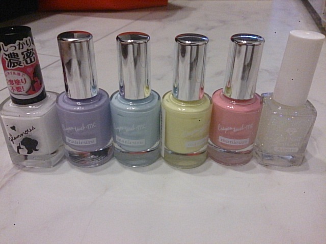 ネイビーフレンチとカラフルカラーのネイル 気まぐれネイル日和