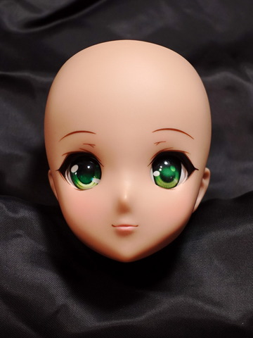 エボニーにオビツアイ