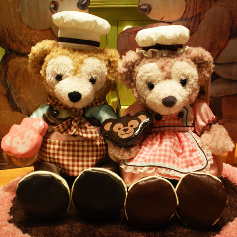 スウィート ダッフィー13年のグッズ ショーウィンドウ Maihama1のblog