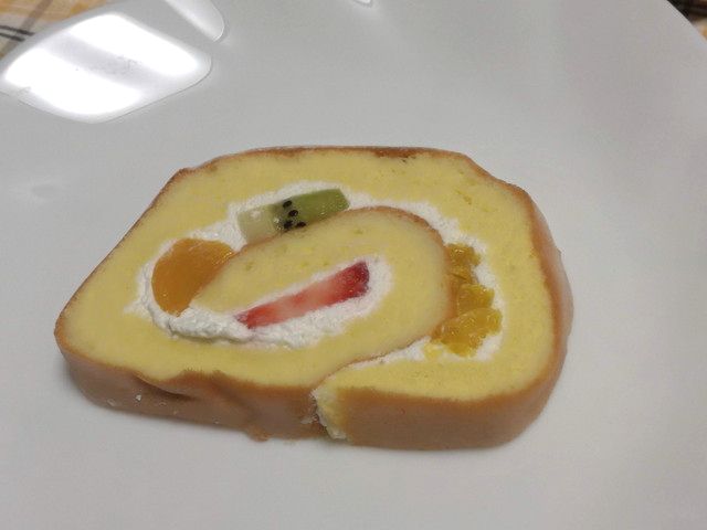 福岡のお菓子工房 Opera オペラ のフルーツロールケーキ 転勤家庭のこんな暮らし 福岡のお菓子工房 Opera オペラ のフルーツロールケーキ 転勤家庭のこんな暮らし