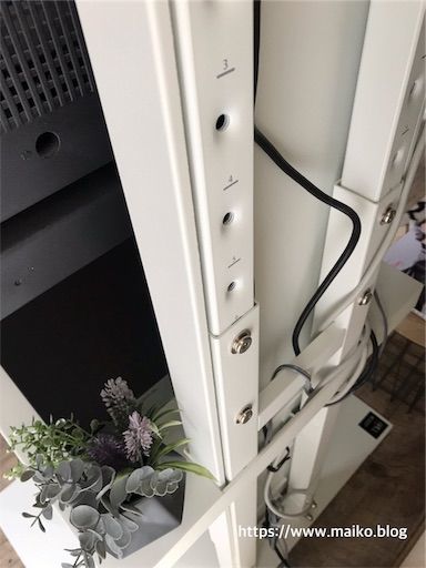 配線隠しもできるwall壁寄せテレビスタンドに専用棚を設置して見た目もスッキリ Maikostyle Powered By ライブドアブログ