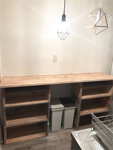 キッチンDIY　リンゴ箱　食器棚