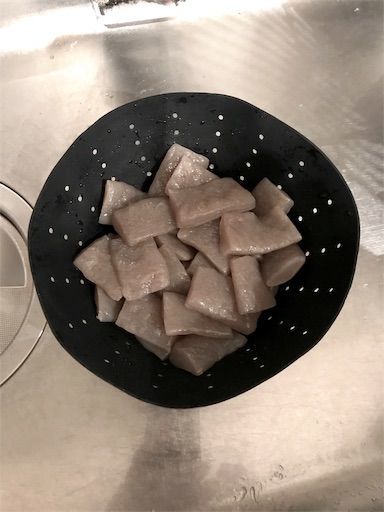 ダイソー モノトーンな見た目がオシャレなそのまま絞れるシリコーンザル Maikostyle Powered By ライブドアブログ