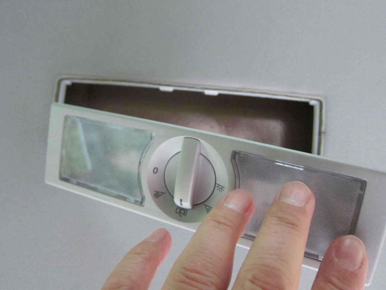 シャランのled電球交換 Maimoな生活 シャランのled電球交換 Maimoな生活