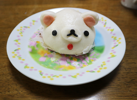 ローソン コリラックまん1