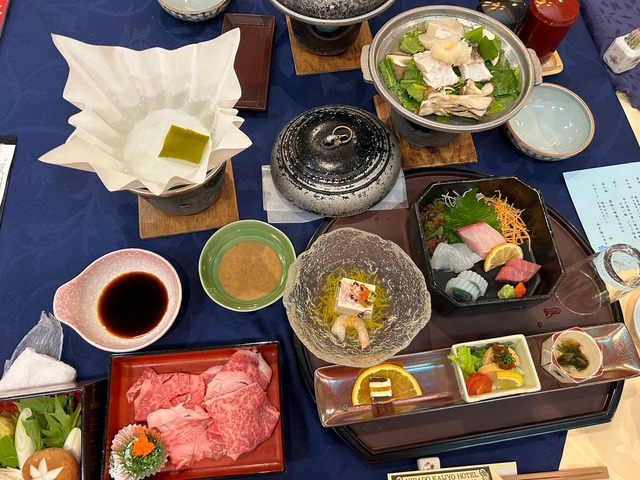 写真４　１泊目の夕食