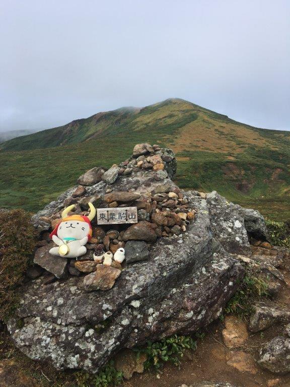 東栗駒山から見た栗駒山