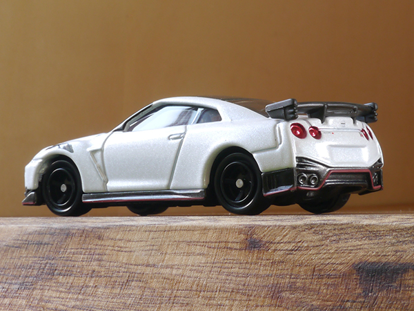 トミカ No.78 日産 GT-R NISMO 2020 モデル : ミニカーのレビューブログ2 トミカ No.78 日産 GT-R NISMO 2020 モデル : ミニカーのレビューブログ2