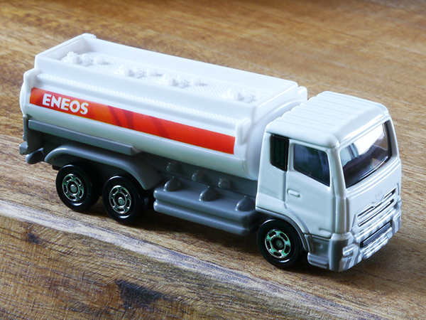 トミカ　クオン♪ トミカ No.90 UDトラックス クオン エネオス タンクローリー（箱