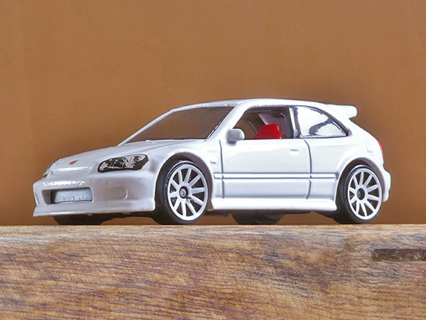ホンダ シビック タイプR (EK9) カーボンボンネット (カスタム