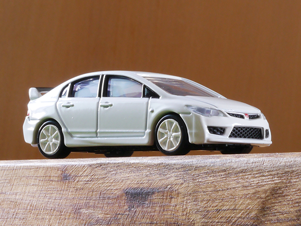 トミカプレミアム 37 ホンダ シビック タイプR (FD2) : ミニカー トミカプレミアム 37 ホンダ シビック タイプR (FD2) : ミニカー