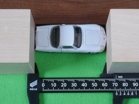 hot-wheels-MAZDA-COSMO-SPORT (14)
