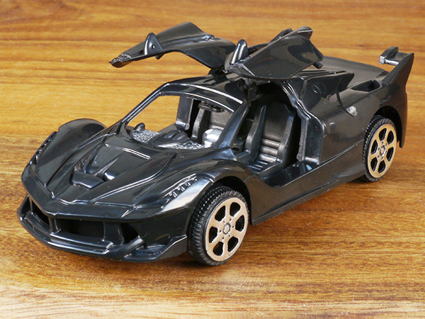 ダイソー ウイングレーシングカー フェラーリ風 ミニカーのレビューブログ2 ダイソー ウイングレーシングカー フェラーリ風 ミニカーのレビューブログ2
