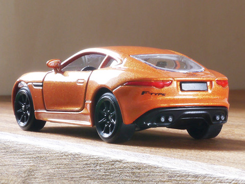 Majorette-Jaguar-F-Type (3)