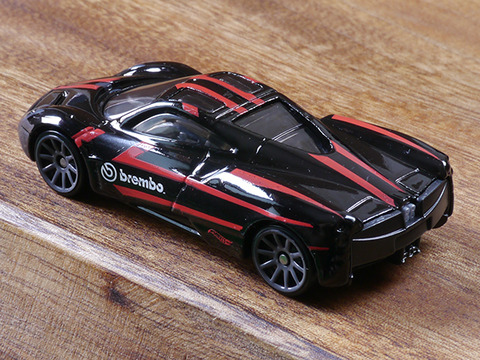 hot-wheels-Pagani-Huayra (8)
