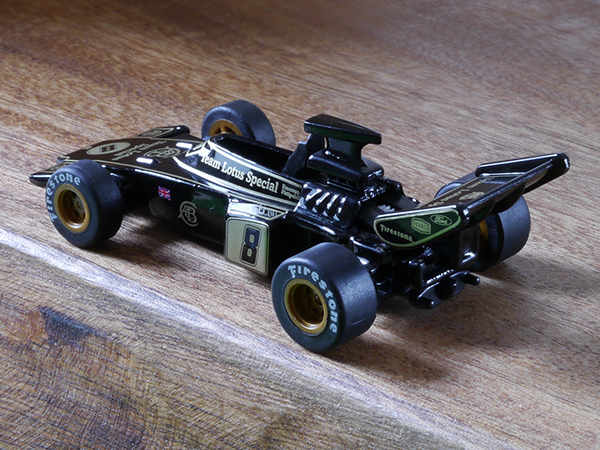 サントリーコーヒーボス ロータスコレクション ロータス72D : ミニカー