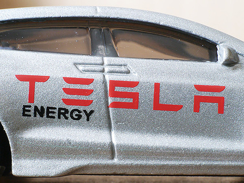 hot-wheels-tesla-model-x (12)