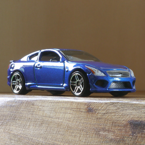 超希少! インフィニティ G37 1/43 ミニカー シルバー 超希少 インフィニティ G37 1/43 ミニカー シルバー カラー
