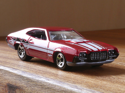 Hot-Wheels-'72-Ford-Gran-Torino-Sport (3)