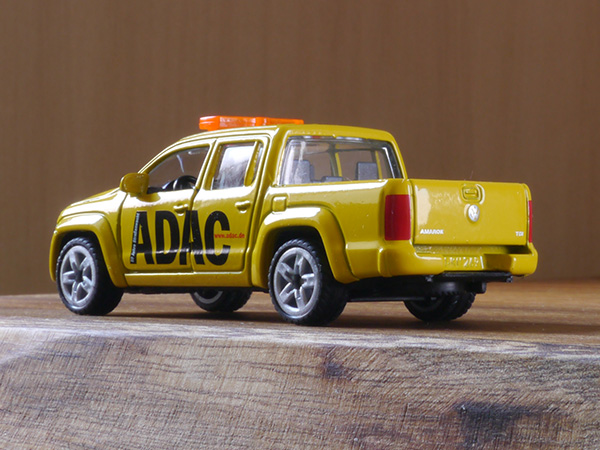 Siku ADAC ピックアップトラック SK1469 (VWアマロック