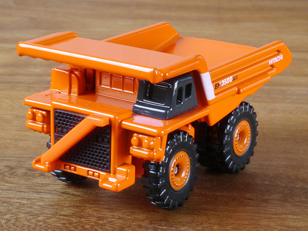 ズッシリ重い！トミカのダンプカー : ミニカーのレビューブログ2